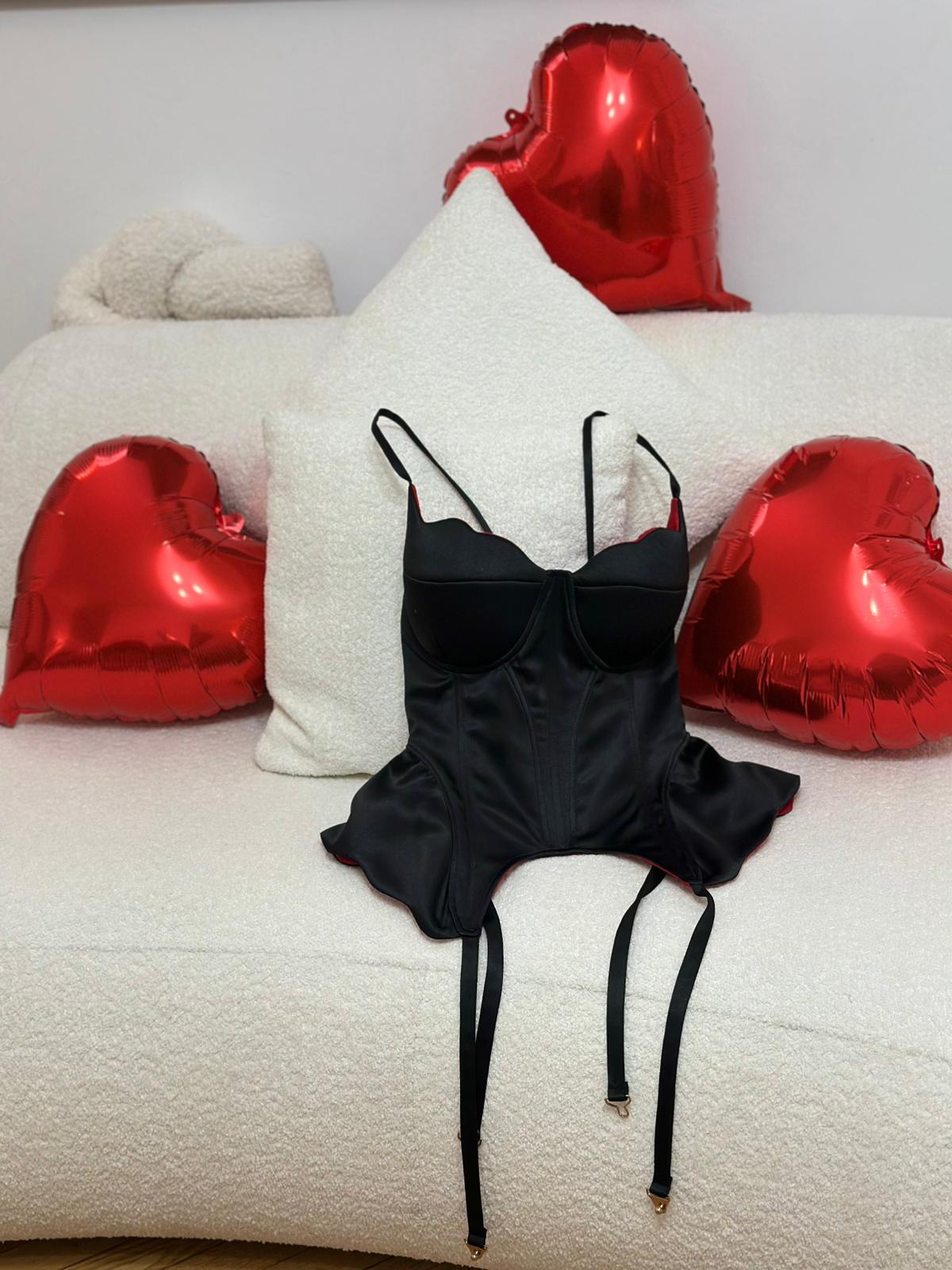 The Bloodline Corset - imagine 4