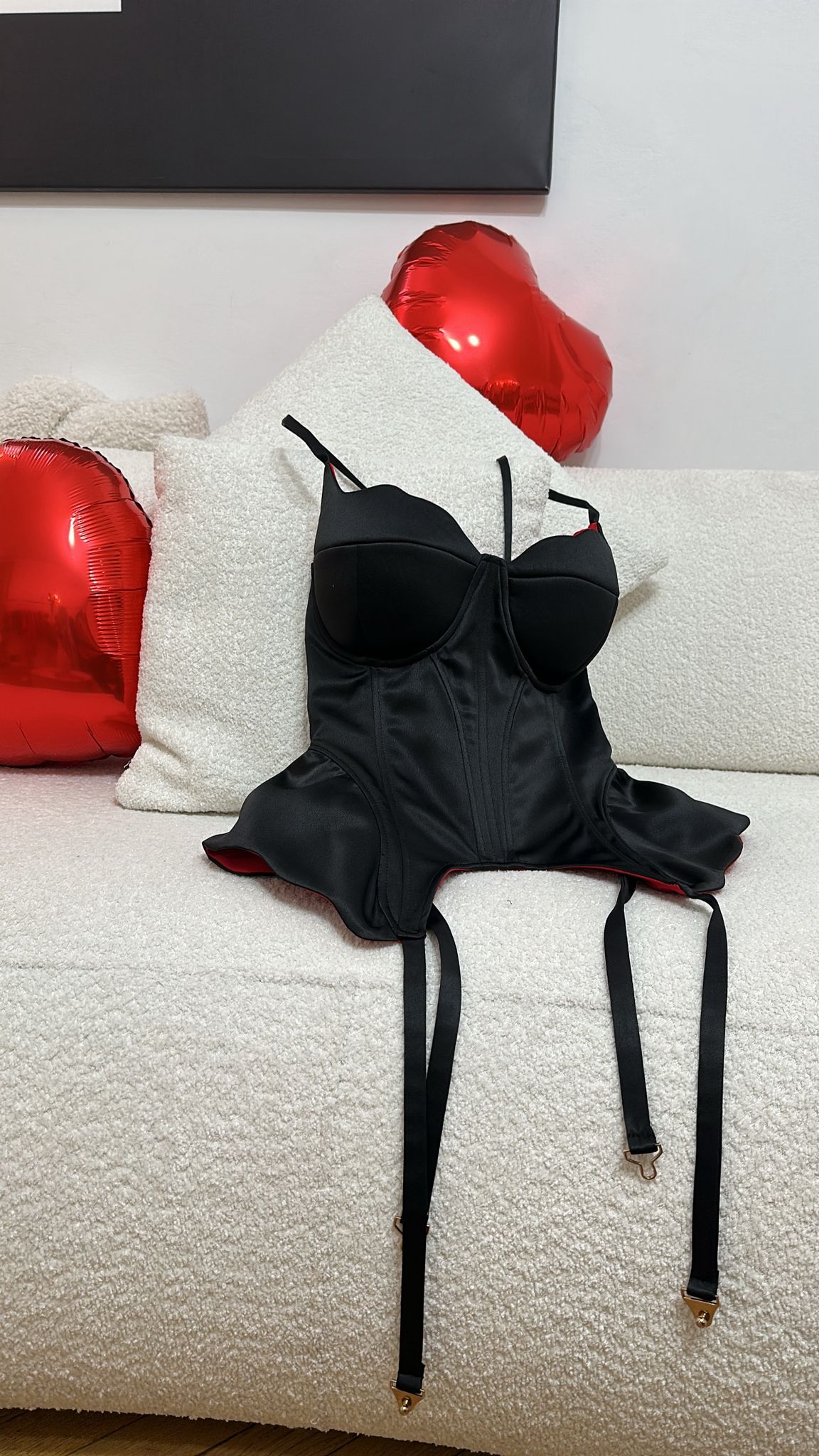 The Bloodline Corset - imagine 2