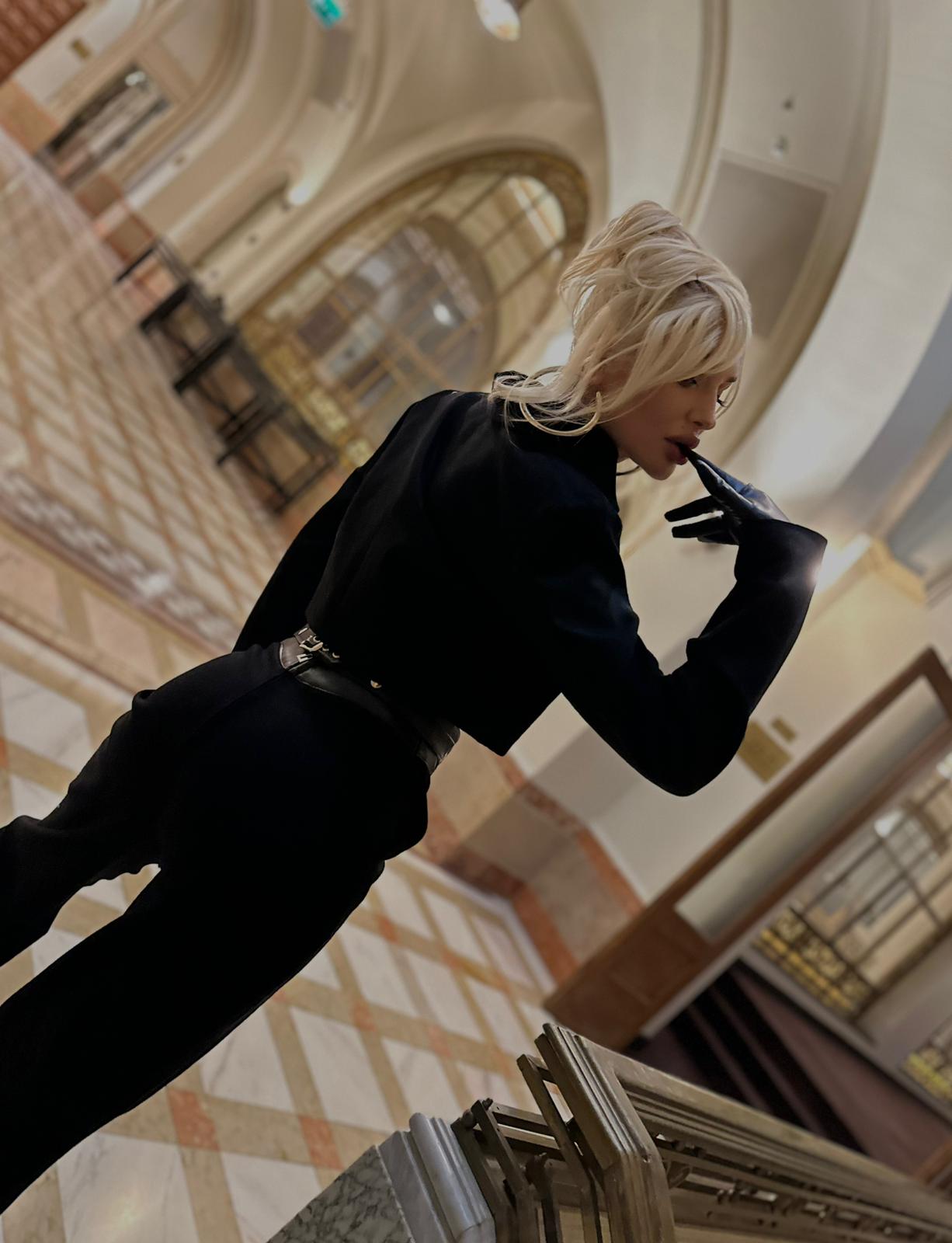 The Neo-Noir Suit - imagine 5