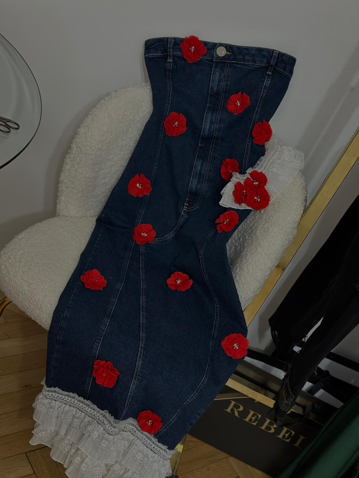 The Rose Command Dress - imagine 3